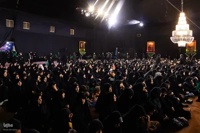 مجلس عزاداری حسینی در هیئت عاشورائیان اصفهان