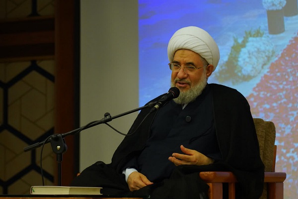ارسال/  نباید کاری کنیم که رهبر از اصول خود کوتاه بیاید