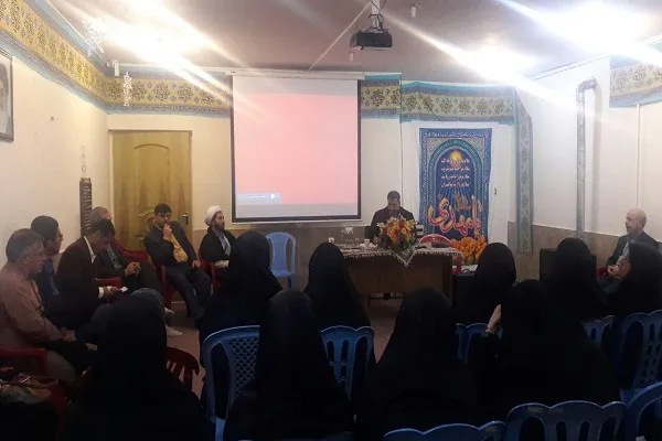 جلسه هم‌اندیشی مراکز قرآنی شهرستان سمیرم برگزار شد