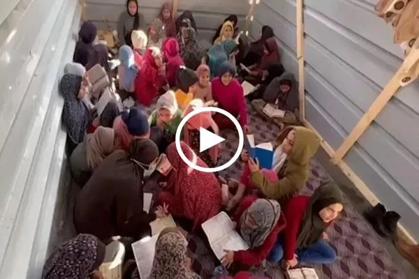 مبادرة لتوزيع المصاحف على خيام النازحين في غزة + فيديو