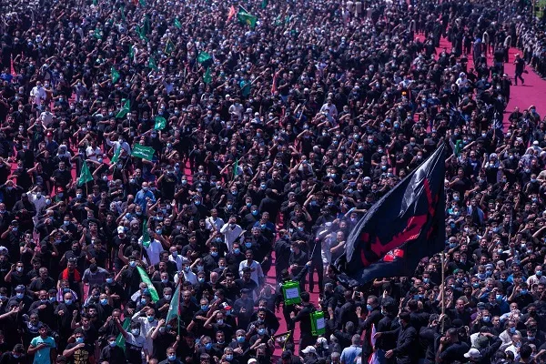 از عزاداری باشکوه یمنی‌ها تا راهپیمایی عاشورایی لبنانی‌ها با خودرو