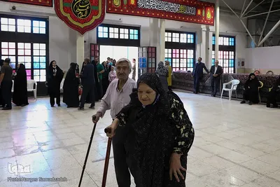 شور انتخابات در گلستان شهدای اصفهان
