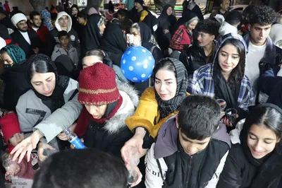 جشن «مهمونی کیلومتری عید نیمه شعبان» در ملایر‎