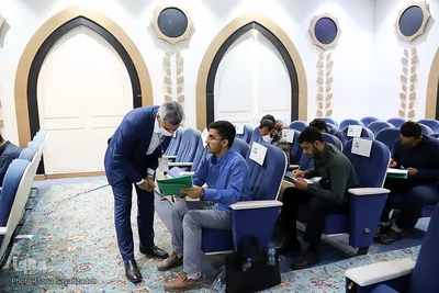 آزمون کتبی ارزیابی حافظان در اهواز