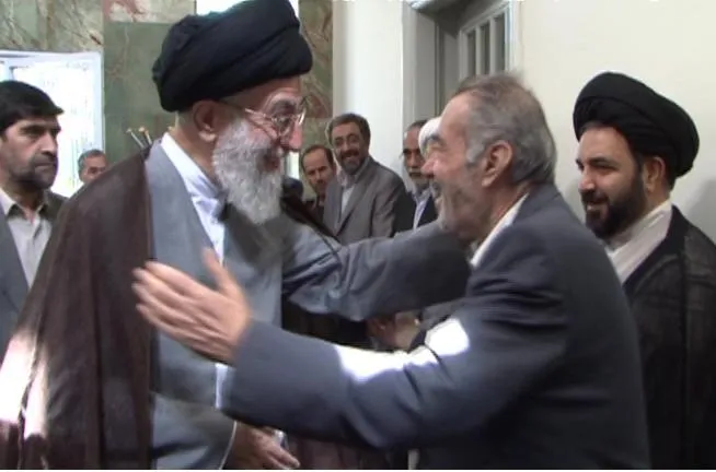 مقام معظم رهبری بیماری مرحوم پرورش را «تمحیص» عنوان کردند + عکس