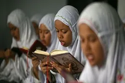 İndoneziya hökümətindən İslam atributlarına yaşıl işıq