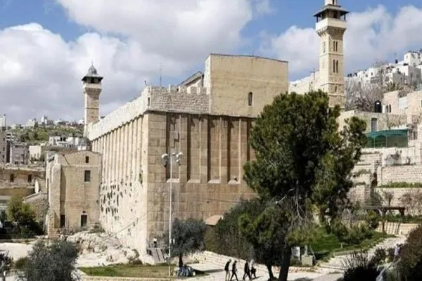 دعوات للحشد والمشاركة في صلاة عيد الأضحى بالمسجد الإبراهيمي