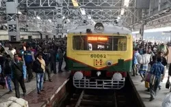 ভারতে ট্রেন থেকে ফেলে দেয়া হলো মুসলিমদের