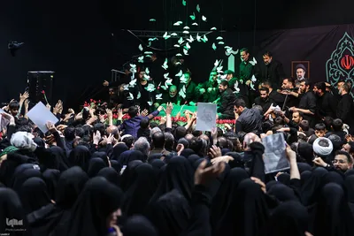 آخرین دیدار خانواده‌های معظم شهدا با رهبر شهید انقلاب