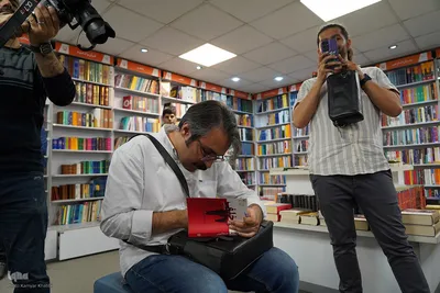 مراسم رونمایی از کتاب «ناخلف»