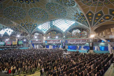 اقامه نماز عید فطر در مصلای اصفهان