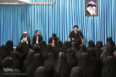 دیدار دانش آموزان با نماینده معزز ولي فقيه در خراسان جنوبی
