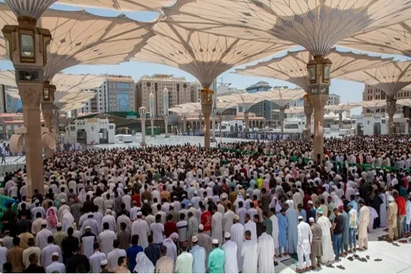 أكثر من 7,8 ملايين مصلٍ يؤدون الصلوات في المسجد النبوي
