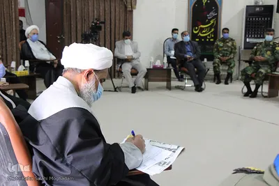 دیدار نماینده ولی فقیه در خراسان جنوبی با جمعی از مدیران ارشد استان و دست اندکاران هفته دفاع مقدس