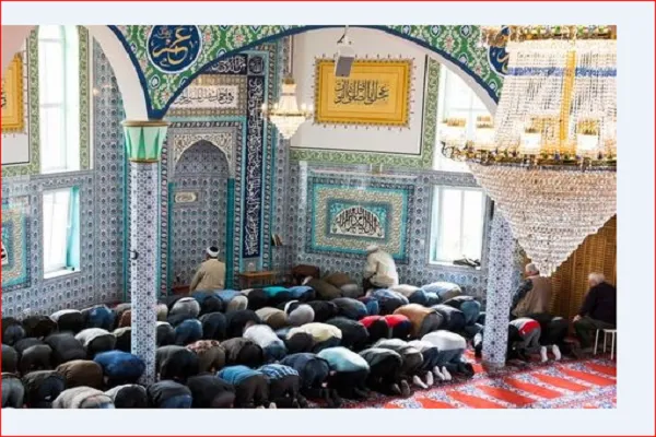 Almanya'daki camileri ve İslami toplulukları koruma tasarısı onaylandı