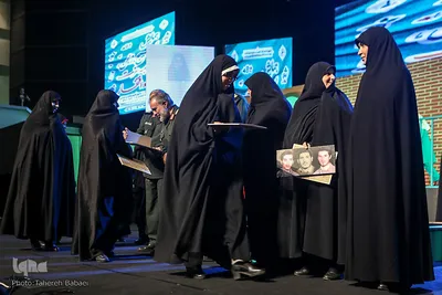 اجتماع ۴ هزار نفری دختران بسیجی
