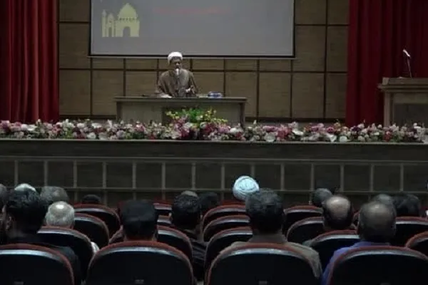 همایش شمیم حسینی در قم برگزار شد