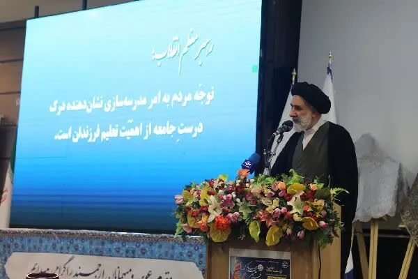 اقدام خیرین نمونه‌ای بارز از رشد و تعالی انسانی‌ است