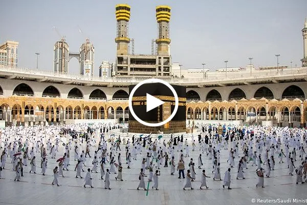 بالفيديو...40 ثانية تكشف طرق إدارة الحشود فى الحج أثناء الطواف