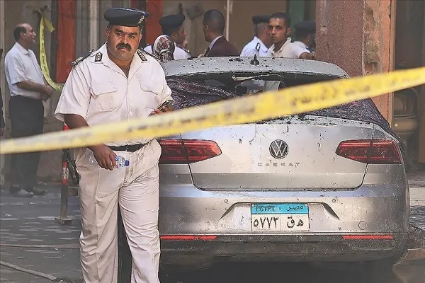 Mısır'ın başkenti Kahire'nin batısındaki kilise yangınında 41 kişi öldü