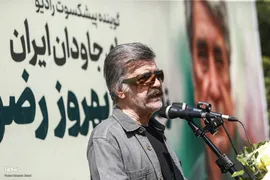  آیین تشییع پیکر زنده‌یاد بهروز رضوی، گوینده، مجری و بازیگر پیشکسوت صدا و سیما در مسجد بلال 