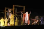 نوح(ع) در هنگام ساخت کشتی 