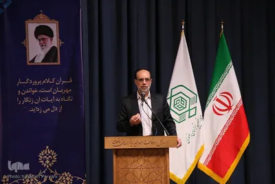 نشست صمیمی استاندار خراسان رضوی با نخبگان، فعالان و پیشکسوتان قرآنی
