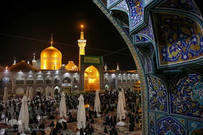 حال و هوای حرم مطهر رضوی در شب میلاد حضرت رسول اکرم(ص) و امام جعفر صادق(ع)
