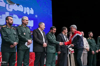 دورهمی خانوادگی بسیجیان شیراز