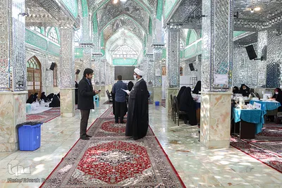 تولید ماسک توسط گروه جهادی و خادمین در امامزاده حسن(ع)