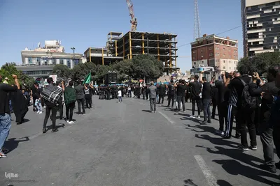 حرکت دسته های عزاداری به سمت حرم مطهر رضوی