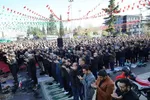 نماز باشکوه عید سعید فطر به امامت آیت الله محمدی لائینی  در ساری