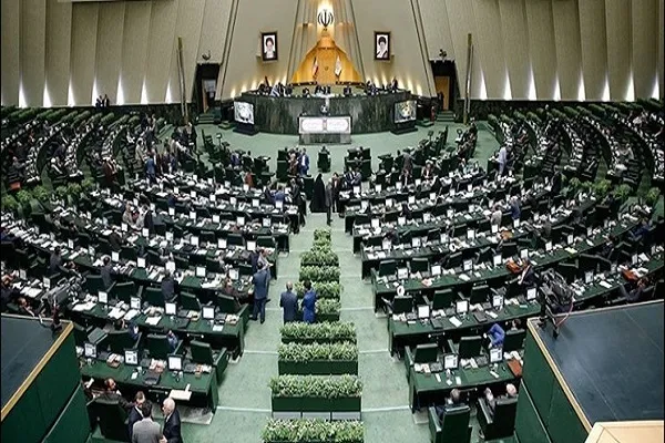 بررسی طرح «صیانت از حقوق کاربران در فضای مجازی» طبق اصل ۸۵ قانون اساسی