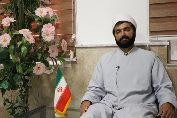 استفاده از تریبون‌ نماز جمعه برای دعوت مردم به تزریق واکسن