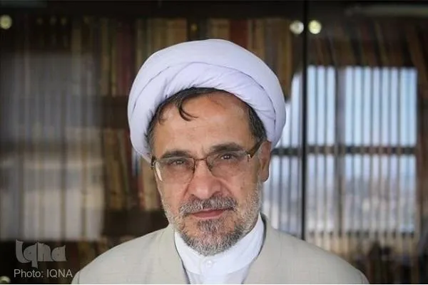 مرحوم حشمت‌پور استادی بی‌بدیل در علم و اخلاق بود
