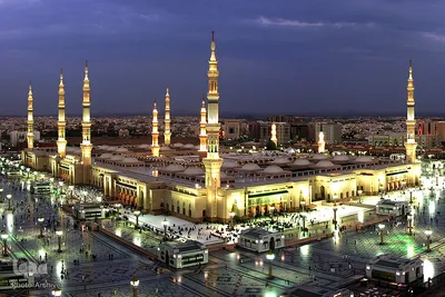 بارگاه قدسی پیامبر اکرم(ص) در مدینه منوره
