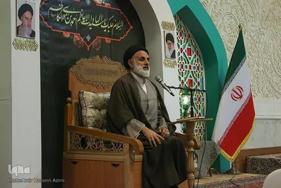برگزاری مراسم بزرگداشت پیروزی انقلاب اسلامی در حرم مطهر