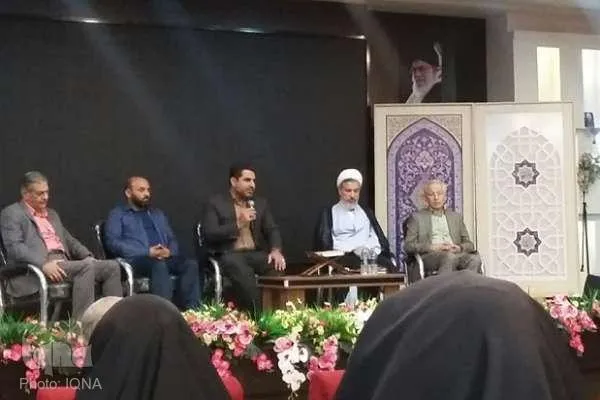 همایش وقف و رسانه در امامزاده طاهر(ع) کرج برگزار شد + عکس