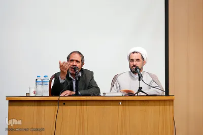 دكتر مجيد معارف رئيس دانشكده الهيات و معارف اسلامي دانشگاه تهران و حجت الاسلام کاوس روحی