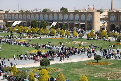 میزبانی نقش جهان از مسافران نوروزی نصف جهان