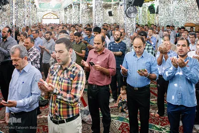 نماز عید سعید فطر در جوار حرم حضرت امام زاده حسن (ع)
