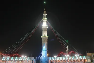 چراغانی مسجد جمکران در آستانه نیمه شعبان