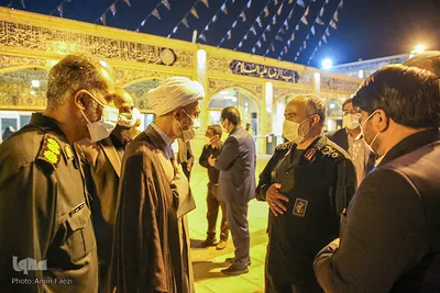 دیدار سردار دریادار علی فدوی جانشین فرمانده کل سپاه با آیت‌الله دژکام تولیت آستان مقدس حضرت شاهچراغ(ع)