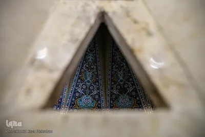 جشن پس از میهمانی ، آرامگاه باباطاهر