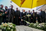 دیدار رئیس مجلس شورای اسلامی با خانواده شهدای حرم شاهچراغ(ع)