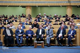 از راست حجت الله ایوبی، دبیرکل کمیسیون ملی یونسکو در ایران، غلامرضا غفاری،معاون فرهنگی و اجتماعی وزارت علوم، تحقیقات و فناوری، غلامعلی حداد عادل، مشاور عالی مقام معظم رهبری و رئیس فرهنگستان زبان و ادب فارسی، اسحاق جهانگیری، معاون اول رییس جمهور، منصور غلامی، وزیر علوم تحقیقات و فناوری، سورنا ستاری، معاون علمی و فناوری رییس جمهور و حجت‌الاسلام والمسلمین مصطفی رستمی، نماینده مقام معظم رهبری در دانشگاه ها در اختتامیه دهمین جشنواره بین‌المللی فارابی