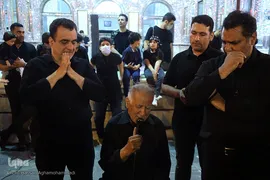 مراسم عزاداری چهارمین شب دهه اول محرم در صحن امام حسین(ع) حرم مطهر حضرت عبدالعظیم حسنی(ع) در شهر ری