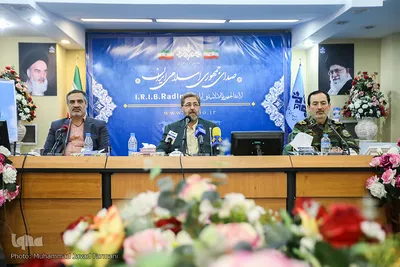 آیین تقدیر از دست اندرکاران کاروان قرآنی انقلاب