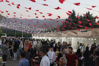 ششمین جشنواره آلبالو زنگنه‎