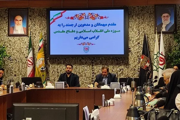 معرفی موزه انقلاب اسلامی مدیون همت خبرنگاران است + فیلم